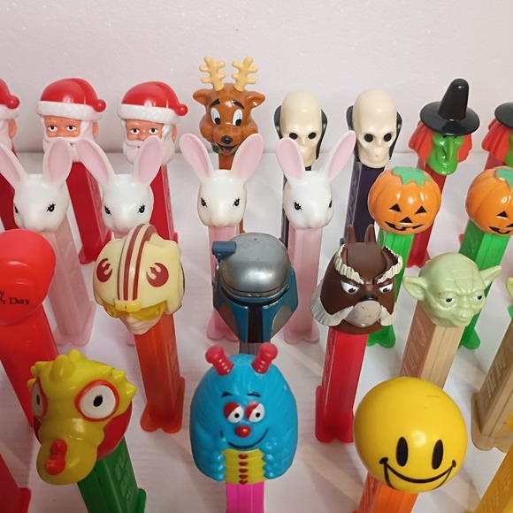 56 Piece PEZ Dispenser Collection Lot No Candy Some Vintage Keychains Minis - Picture 10 of 14